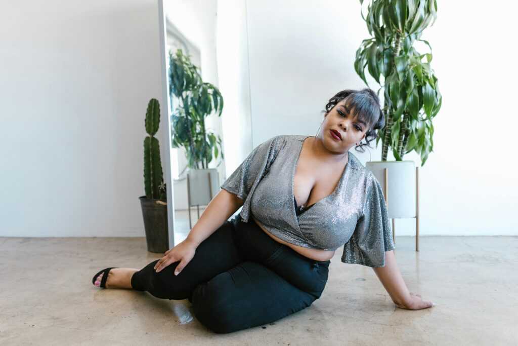 BBW woman in seductive pose